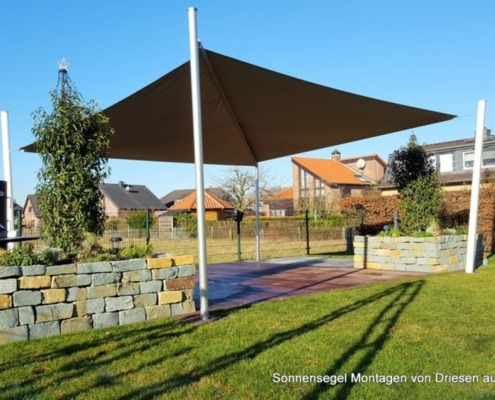 sonnensegel_freistehend_regenschutz-f4607a17